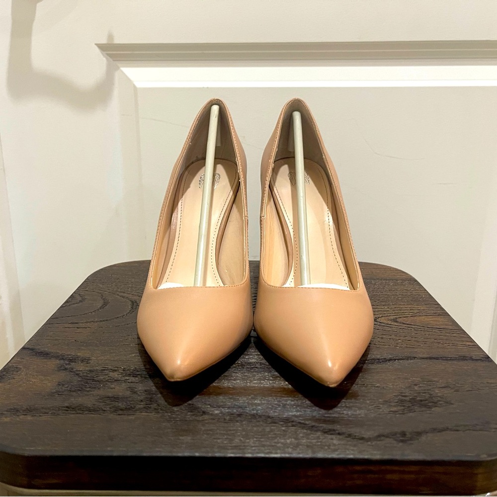 Victoria’s Secret Pumps Sz 8 (Pink)